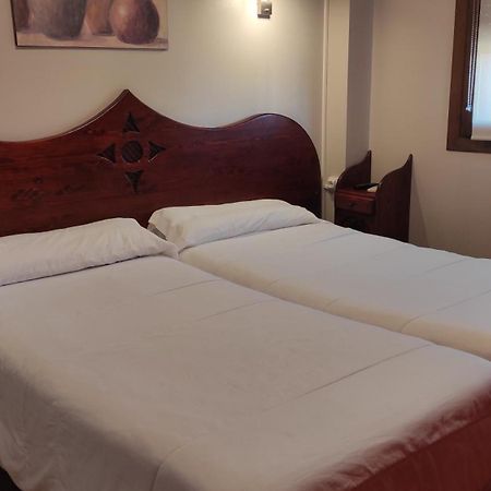 Hostal Suetxe Лос-Аркос Экстерьер фото