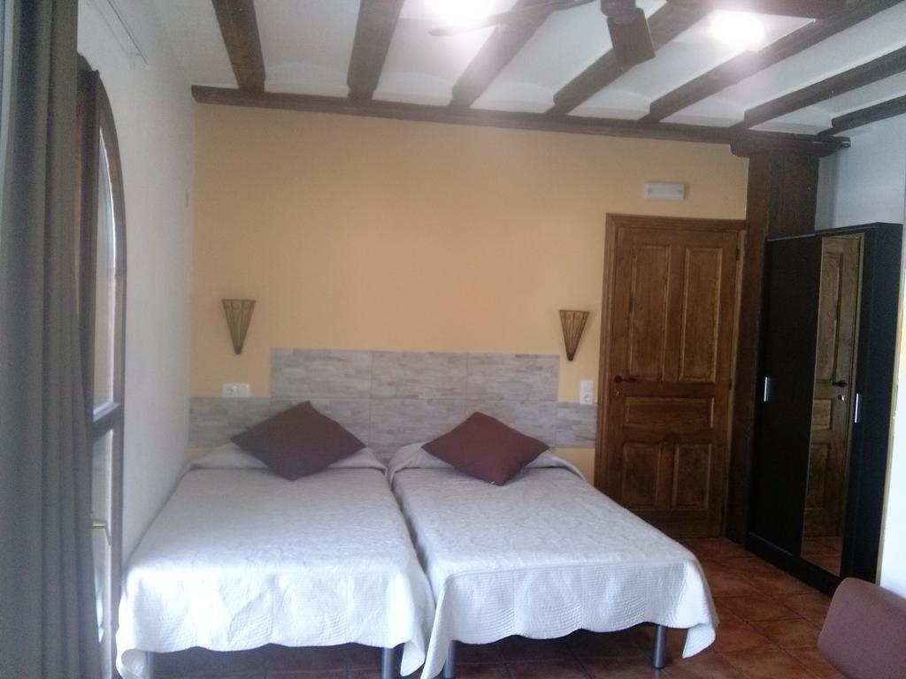 Hostal Suetxe Лос-Аркос Экстерьер фото