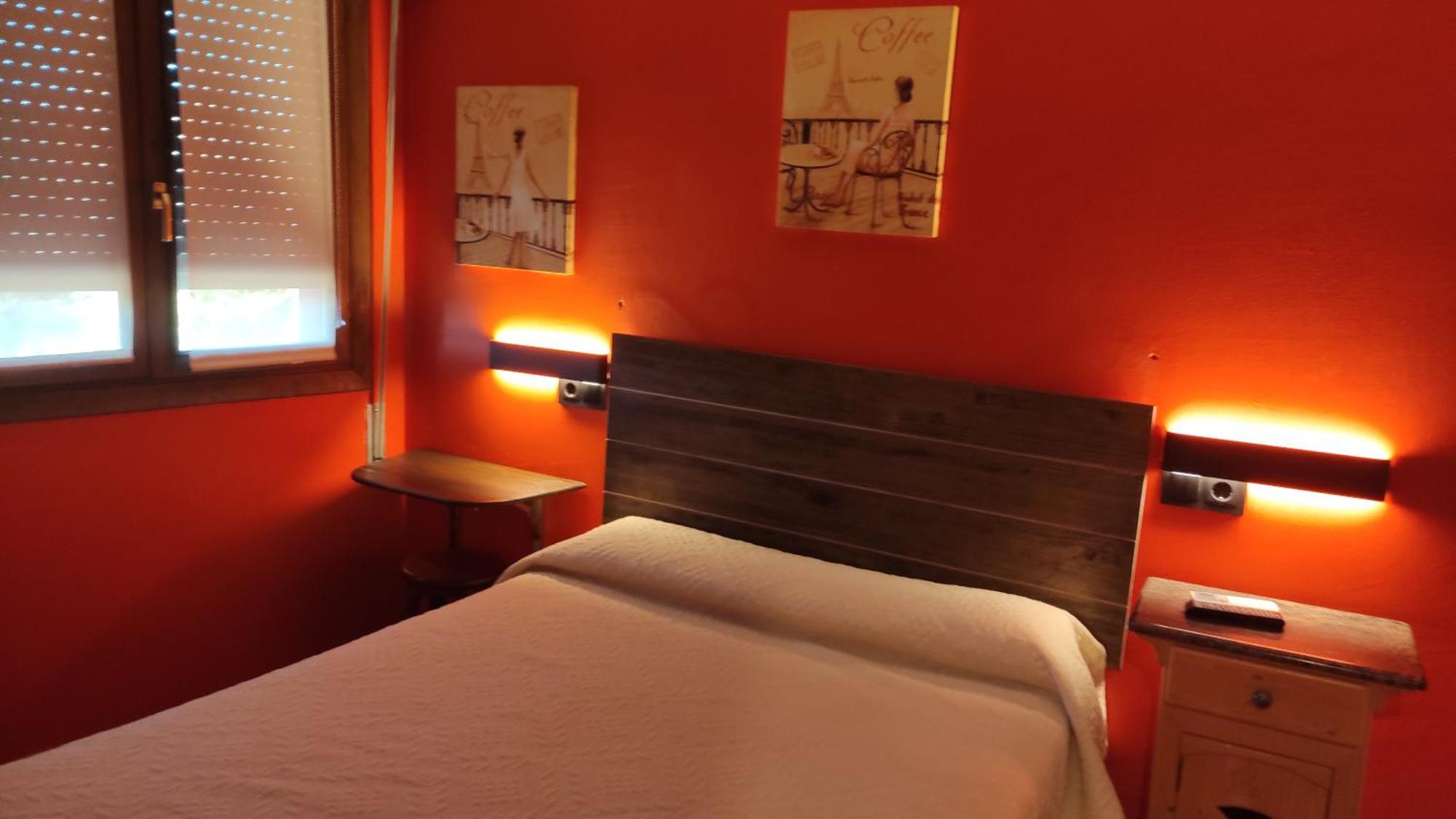 Hostal Suetxe Лос-Аркос Экстерьер фото